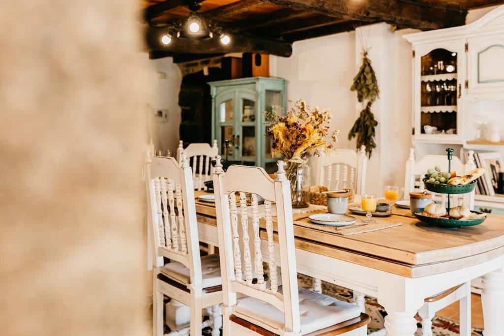 فندق Casa Do Cuco - Rural House Friol المظهر الخارجي الصورة